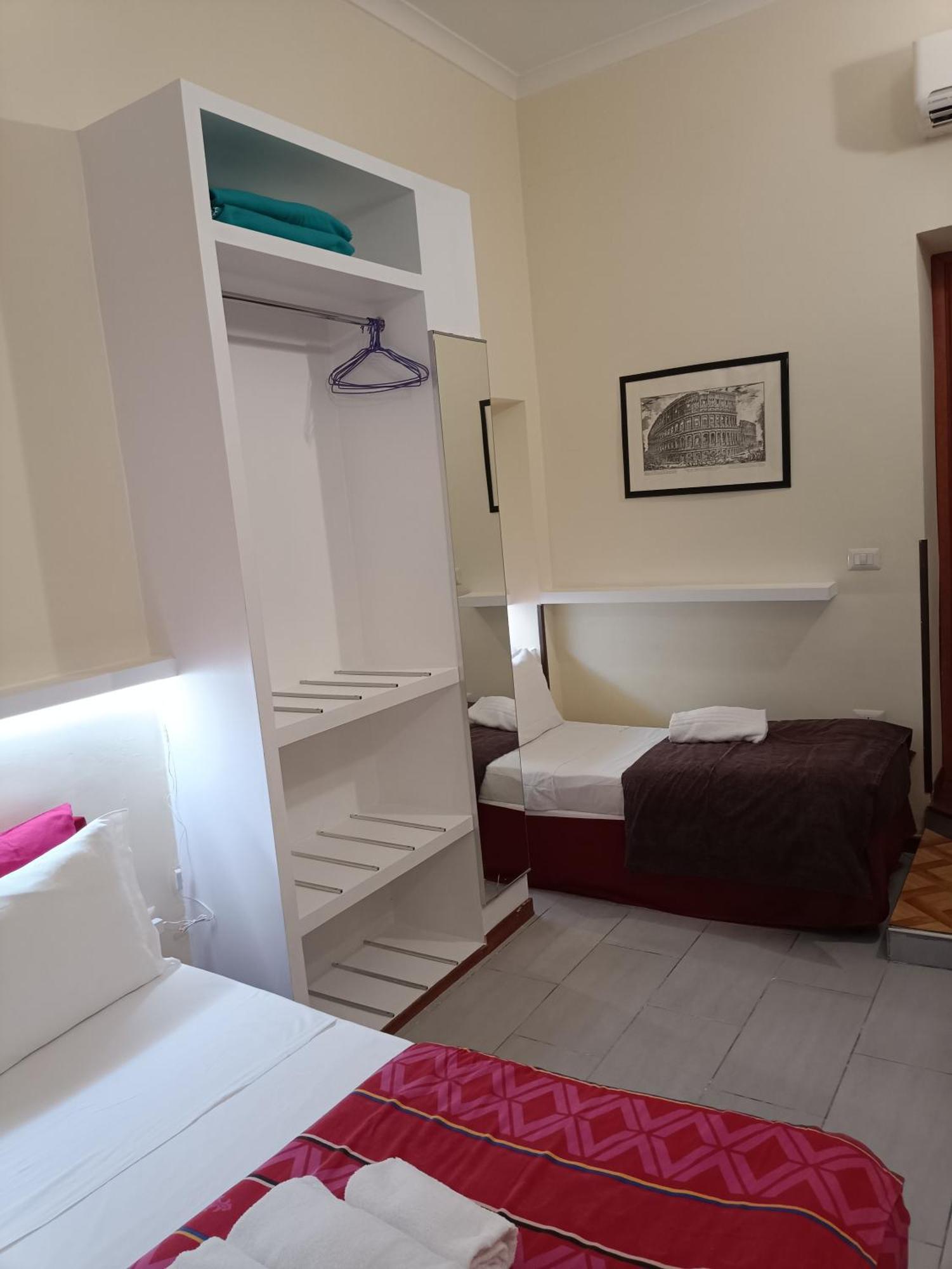 Enjoy Roma Bed and Breakfast Εξωτερικό φωτογραφία