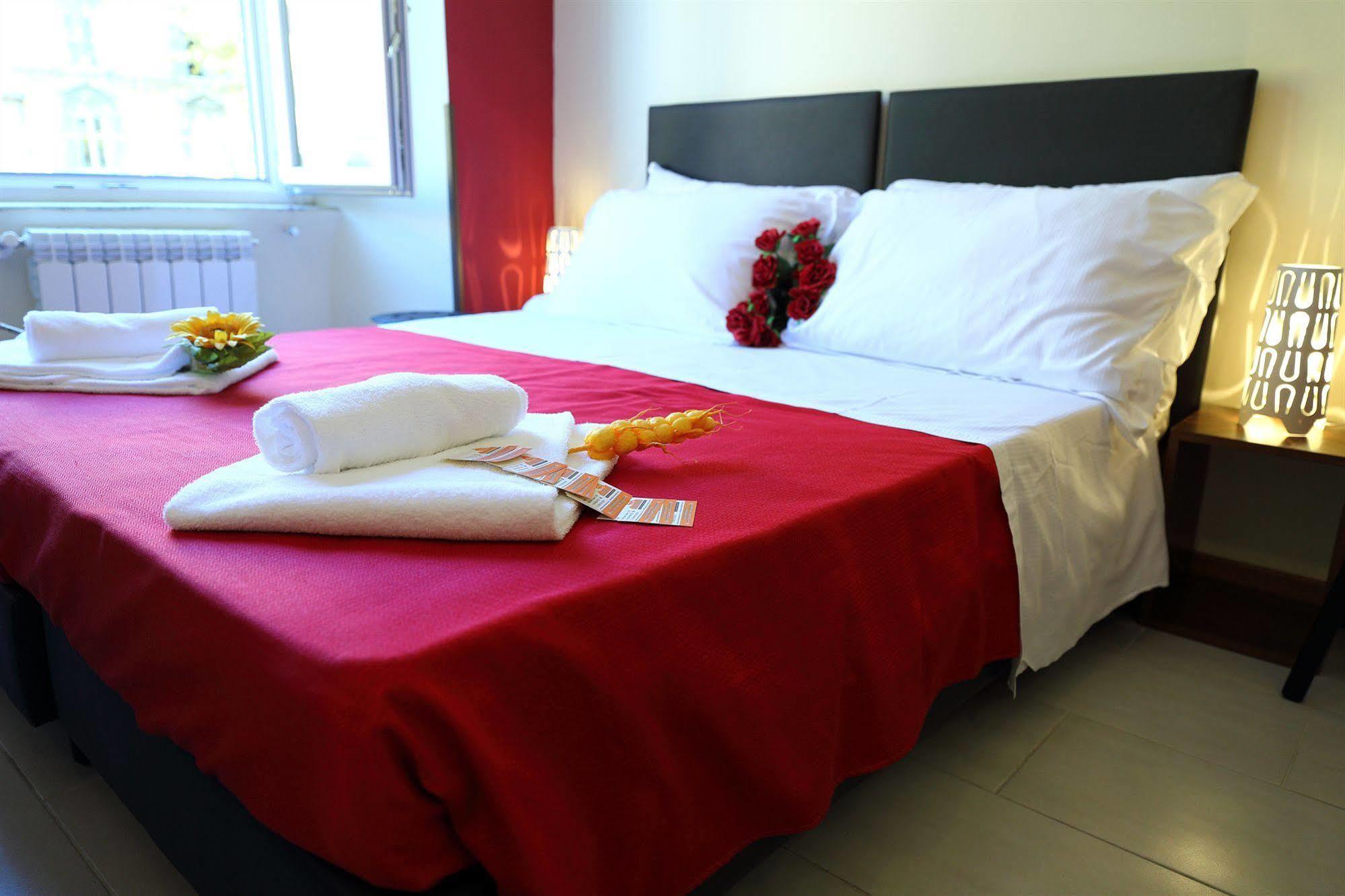 Enjoy Roma Bed and Breakfast Εξωτερικό φωτογραφία