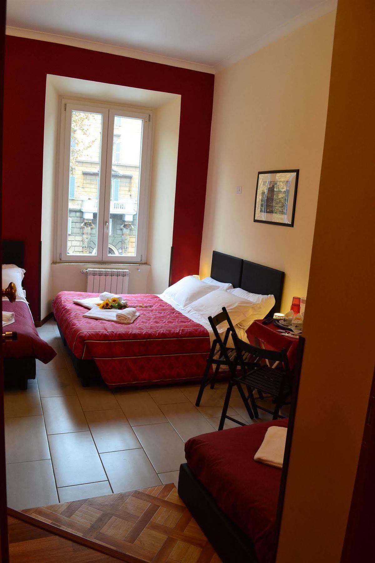 Enjoy Roma Bed and Breakfast Εξωτερικό φωτογραφία